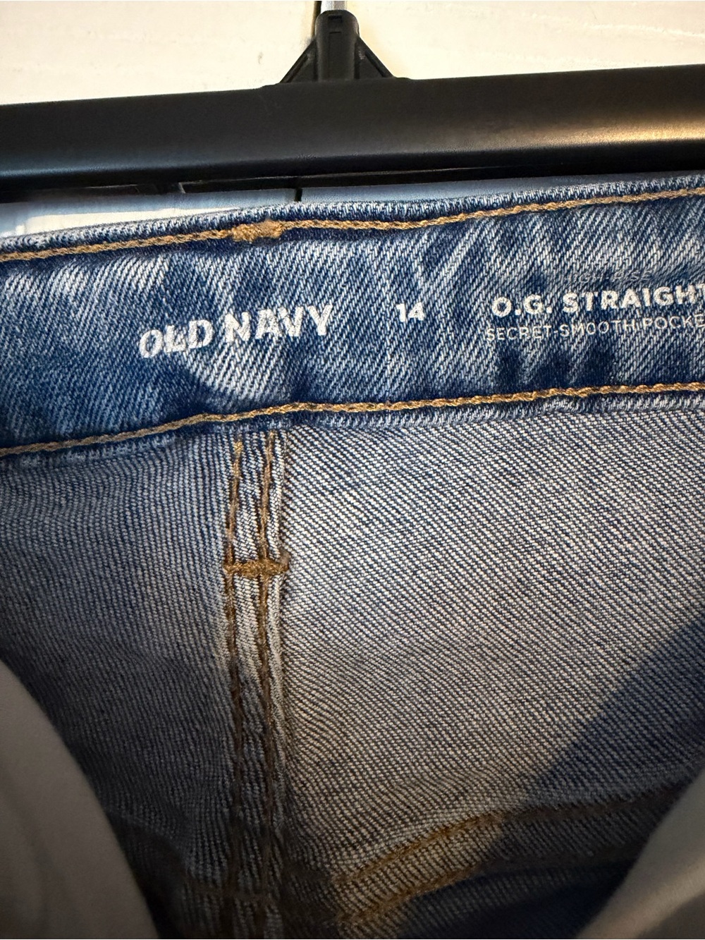 Old Navy Two-Tone Light and Medium Blue Denim Shorts - Picture 3 of 4